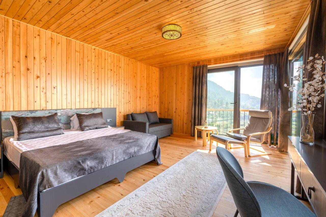 Avena Mountain - Adults Only
